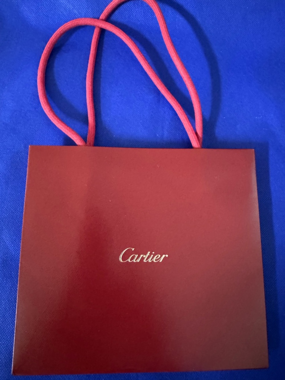 Cartier 💯% Authentic iconic brand luxury paper shopping bag. Ideal for gifting.
